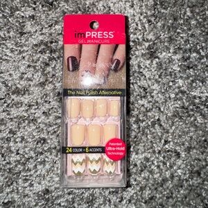 imPRESS Nude and Gold Chevron Press-On Nails